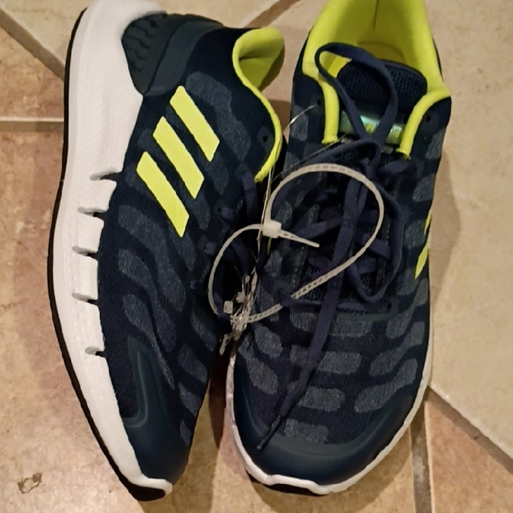 Adidas Dark Blue and Bright Yellow Running Shoes